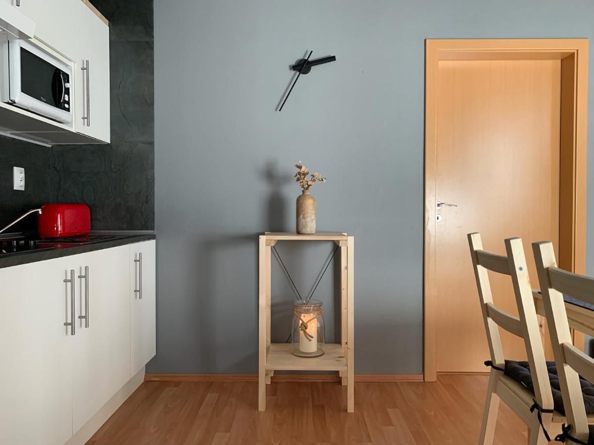Apartman Pinus โดโนวาลี ภายนอก รูปภาพ